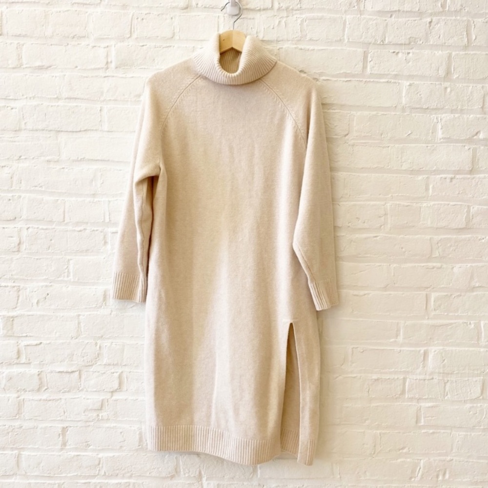 H&M || Turtleneck Sweater Dress with Slit Knit Ivory Small